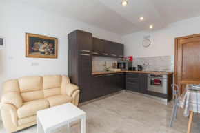Cozy Studio Apartment